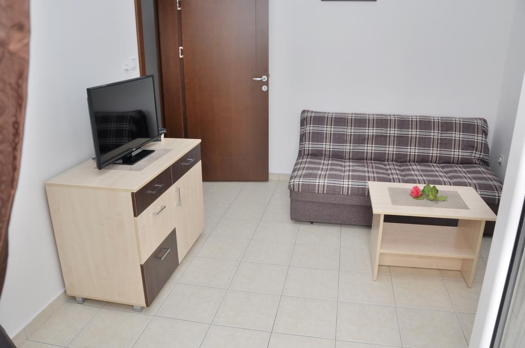 Guest House Savina Херцег Нови Екстериор снимка